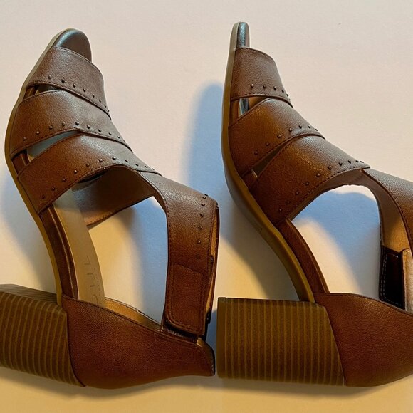SOUL by Naturalizer NWOT Christina Heeled Casual Sandal Size 9W (C) - Picture 5 of 10